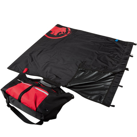 Der Relaxation Rope Bag ist ein Seilsack mit Chill-Faktor, die Seilplane ist gleichzeitig eine voll funktionstüchtige Hängematte