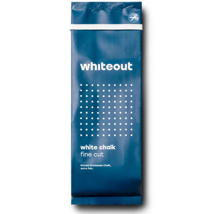 Das Chalk von Whiteout Climbing ist durch einen besoneren Herstellungsprozess besonders rein und kann daher sehr viel wasser aufnehmen. Eins der trockensten Chalks auf dem Markt