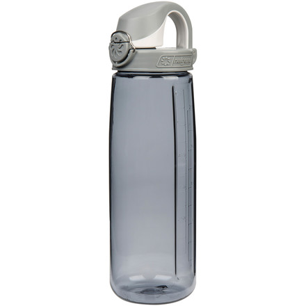 Die Nalgene OTF trinkflaschen sind äußerst robust und einhändig zu bedienen. Ideal für alle Outdoor Aktivitäten