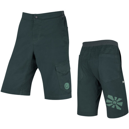 Die Kamikaze Shorts 3 ist eine kurze Kletterhose für Männer aus Biobaumwolle