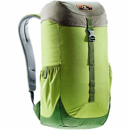 Der Deuter Walker 16 ist ein Daypack Rucksack mit tollem Retro Design, ideal für Arbeit, Uni, zum Einkaufen oder einfach als täglicher Begleiter