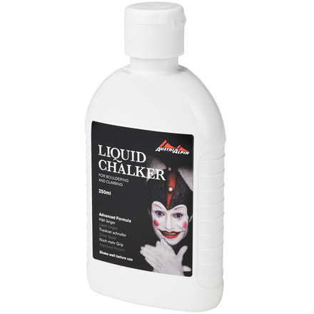 Das Liquid Chalk von Austri Alpin wird aus reinem Magnesiumcarbonat und Alkohol hergestellt, ideal zum Klettern in der Halle und für lange Routen