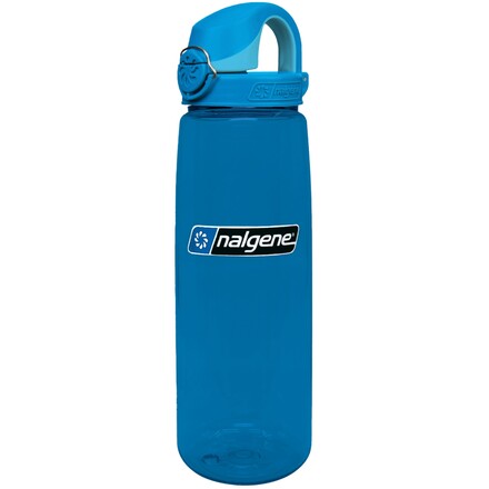 Die OTF Trinkflasche von Nalgene hat einen praktischen Einhandverschluss und ist deutlich haltbarer als vergleichbare Flaschen.