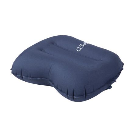 Das aufblasbare Versa Pillow von Exped punktet mit seinem geringen gewicht, seiner ergonomischen Form und den unkomplizierten FlatValves.