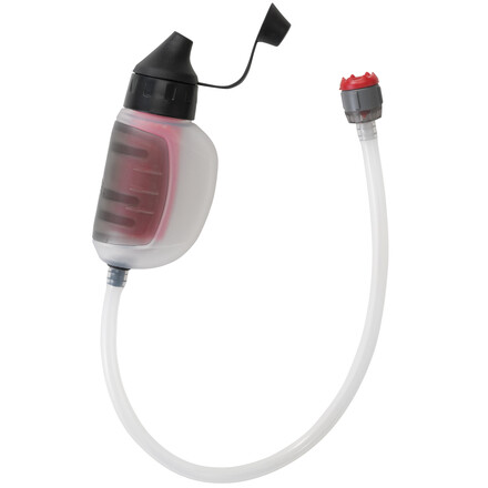 Der MSR TrailShot Mikrofilter ist irrwitzig klein und leicht und filtert pro Minute einen ganzen Liter Wasser. Ideal für minimalistische Touren.