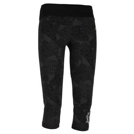 Die Gemma ist eine gemütliche Boulderleggings aus Bio-Baumwolle von E9, die mit ihrer 7/8-Länge ideal für wärmere Tage ist.