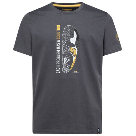 Das La Sportiva Solution T-Shirt ist das perfekte Shirt für alle Fans des ikonischen Kletterschuhs. Aus reiner Baumwolle mit stylischem XXL-Print!