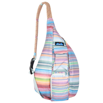 Die stylische Kavu Rope Sack ist eine wetterfeste Tasche für das ganze Jahr und bietet dir viel Platz für dein Hab und Gut. Mit einem Gurt aus Kletterseil!
