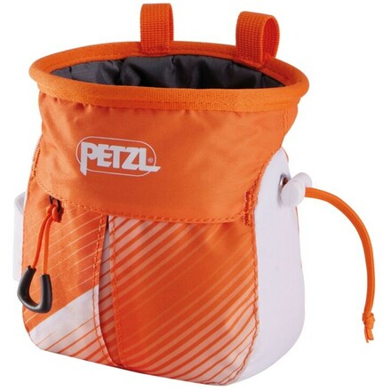 Der Petzl Sakapoche Chalkbag ist ideal zum Klettern, hat eine praktische Tasche und wird mit Gürtel ausgeliefert. Im Klettershop online sicher bestellen