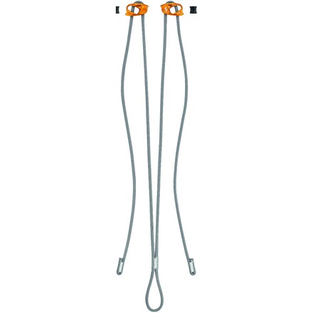 Die Petzl Evolv Adjust Standplatzschlinge mit zwei unabhängig voneinander einstellbaren Schlingen eignet sich hervorragend fürs technische Klettern.