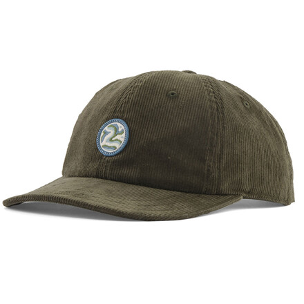Die Patagonia Corduroy Cap ist eine robuste und stylische Basecap aus Cord mit einem Schirm aus recycelten Fischernetzen. Lässig und nachhaltig!