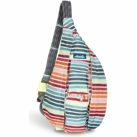 Die praktische Rope Sling von Kavu ist mit ihrem Gurt aus robustem Kletterseil nicht nur für Kletterfans ein echter Hingucker.