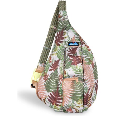 Die praktische Rope Sling von Kavu ist mit ihrem Gurt aus robustem Kletterseil nicht nur für Kletterfans ein echter Hingucker.