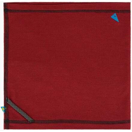 Der Klättermusen Allvis Neck Gaiter ist ein vielseitig einsetzbarer und sehr stylischer Schlauchschal. Kuschelig und kompakt zugleich.