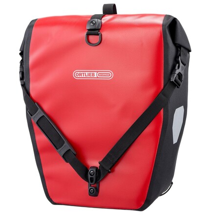 Die Ortlieb Back-Roller Fahrradtasche ist ein echter Klassiker und begleitet dich zuverlässig im Alltag und auf längeren Radtouren. Einfach zu befestigen!