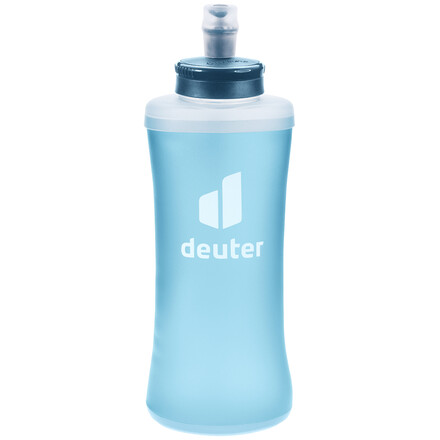 Die leichte Deuter Streamer Flask II Trinkflasche schrumpft bei abnehmendem Inhalt platzsparend in sich zusammen und lässt sich leicht befüllen.