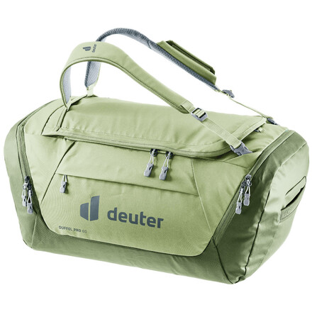 Die Deuter Duffel Pro 60 ist eine geräumige und sehr robuste Reisetasche, die sich dank der gepolsterten Schulterriemen auch als Rucksack tragen lässt.
