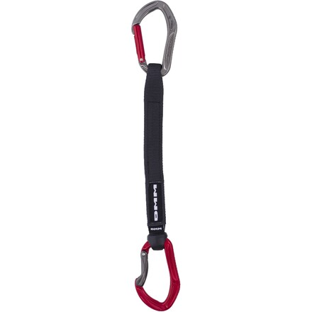 Das DMM Alpha Sport Express-Set ist für Sportkletterer gemacht und verfügt über eine robuste Nylon Schlinge, sowie ergonomisch geformte Karabiner