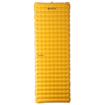 Die Nemo Equipment Tensor Trail Ultralight Insulated Sleeping Pad Isomatte ist eine bequeme und sehr leichte Schlafmatte für anspruchsvolle Trekkingtouren.