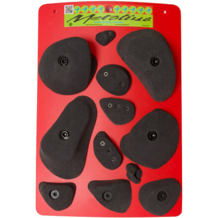 Das Metolius Bouldering Set enthält 12 Klettergriffe und Tritte, genug um eine komplette Boulderroute zu schrauben. Befestigungsmaterial wird mitgeliefert 