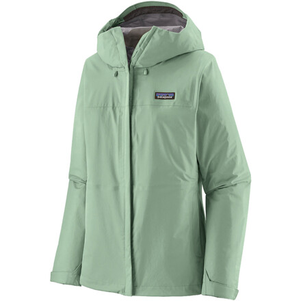 Die Patagonia Women´s Torrentshell ist eine 3-Lagen Hardshelljacke für Frauen, die absolut wasserdicht und winddicht ist und viele clevere Details hat
