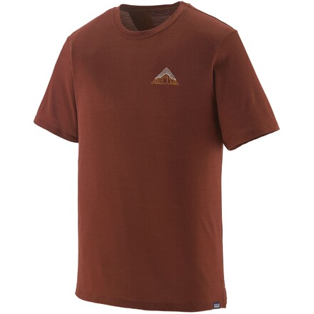 Das Patagonia Cap Cool Merino Blend Graphic Shirt ist ein komfortables T-Shirt mit hohem Merinowollanteil. Atmungsaktiv und feuchtigkeitsableitend! 