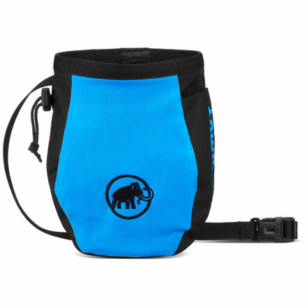 Stylisch, funktional und zuverlässig – der Mammut Ophir Chalk Bag sorgt mit ergonomischem Design, cleveren Details und 100 % recyceltem Fleecefutter für schnelles Chalken und maximalen Grip beim Klettern oder Bouldern.