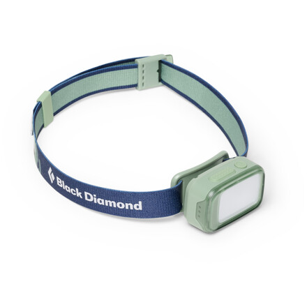 Die Black Diamond Wiz Kid ist eine robuste und gut sitzende Stirnlampe für Kinder mit drei Leucht-Funktionen und integriertem Akku.