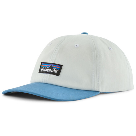 Die Patagonia P-6 Label Trad Cap ist eine Basecap im klassischen Look und überzeugt durch ihren hohen Tragekomfort und zeitloses Design.