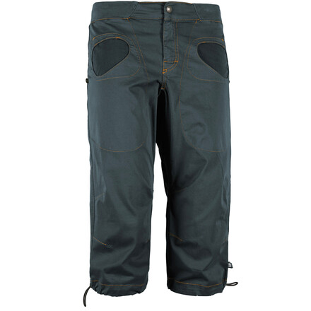 Die E9 R3 ist eine 3/4 lange Kletter- und Boulderhose und eignet sich super für warme Tage. Sie ist robust, elastisch und bequem geschnitten