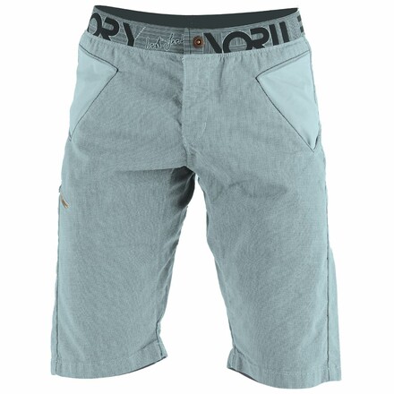 Die Nograd Resistant Short ist eine robuste und elastische Klettershorts im ikonischen Look. Mit einer praktischen Zipper-Tasche am Oberschenkel.