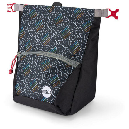 Der extra große Chalk Bag von Moon Climbing ist bestens geeignet zum bouldern, mit Fächern für Bürsten und Tabe und genügend Raum für eine große Portion Chalk
