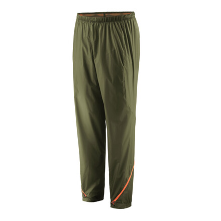 Die Patagonia Houdini Rock Pants ist eine unglaublich leichte, luftige und zugleich robuste Kletterhose mit gut durchdachten Details. 