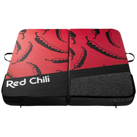  Das Red Chili Mantle RC Crashpad bietet dank 12 cm Polsterung und dreilagigem Aufbau zuverlässigen Fallschutz beim Bouldern. Abnehmbares Tragesystem, integrierte Tasche und Verbindungssystem machen es zum praktischen Allround-Pad.