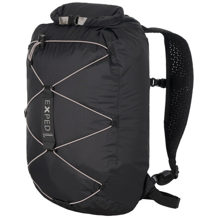 Der robusten und wasserdichte Cloudburst 15 von Exped punktet mit seinen luftigen Mesh-Schulterriemen und seinen vielseitigen Einsatzmöglichkeiten.