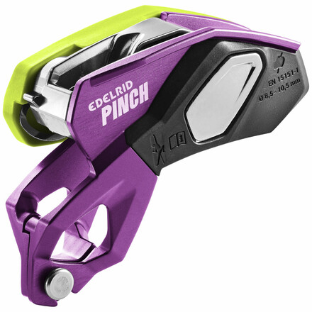 Das vielseitige Edelrid Pinch Sicherungsgerät mit Blockierunterstützung wird direkt am Gurt eingebunden und gewährleistet eine erhöhte Bremsseilkontrolle.