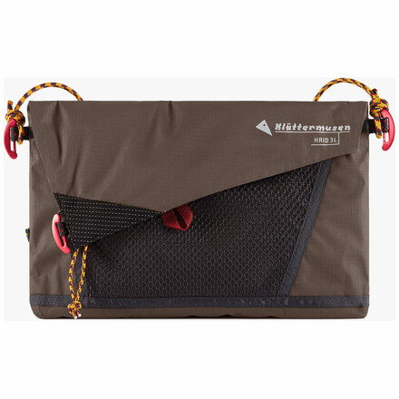 Die Klättermusen Hrid WP Accessory Bag ist eine wasserdichte Tasche für all deine wichtigen Kleinigkeiten. Kann solo oder am Rucksack getragen werden.