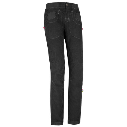 Die Danié VS ist eine Boulderhose von E9 mit weiblichen Schnitt und elastischem Bündchen, die jede Kletterbewegung mitmacht.