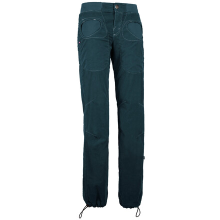 Die Onda VS von E9 ist die Boulderhose für den Herbst und Winter. Der feine Cordstoff ist nicht nur robust sondern hält auch schön warm wenn es kalt wird