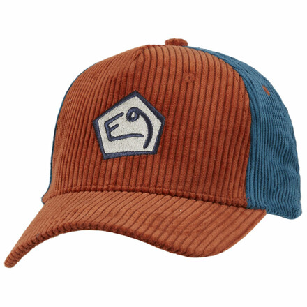 Die E9 Mav Basecap aus robustem Cord und im zweifarbigen Design ist im Herbst und Winter ein echter Hingucker. Ideal für Felsen, Halle und alles dazwischen