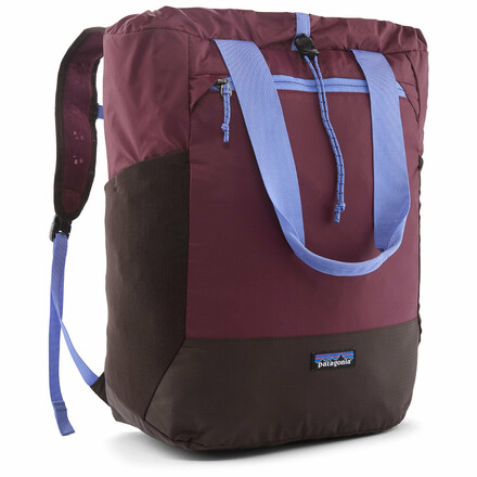 Die vielseitige Patagonia Terravia Tote Bag lässt sich sowohl als Schultertasche, wie auch als Rucksack tragen. Aus nachhaltigen Materialien.
